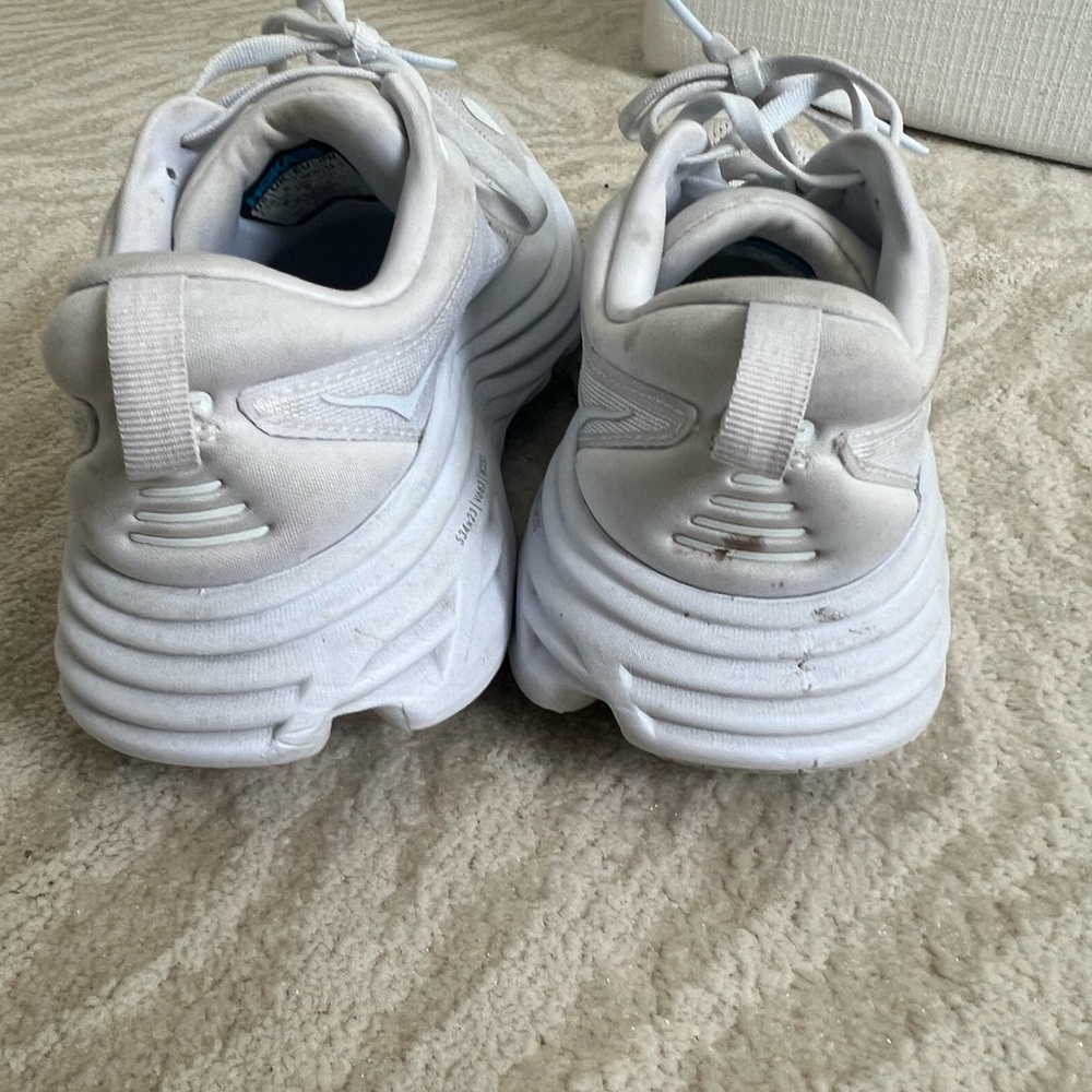 Hokas bondi 8